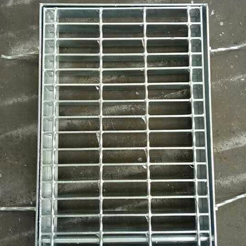 格柵板廠家推薦排水溝格柵板常用規(guī)格有405/30/100、505/30/100 格柵板廠家推薦排水溝格柵板常用規(guī)格有405/30/100、505/30/100